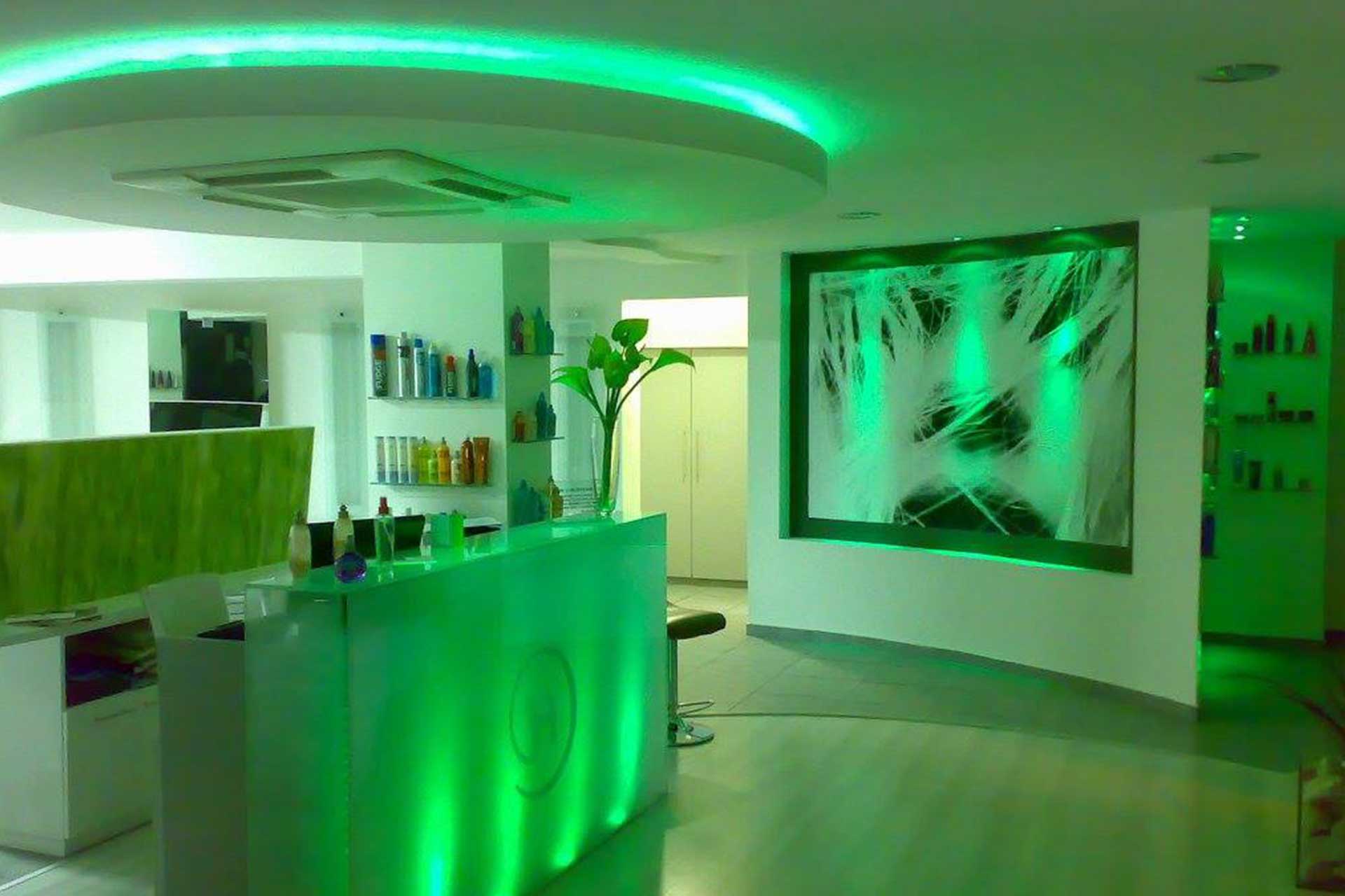 Hair at Hennesseys salon photograph 8